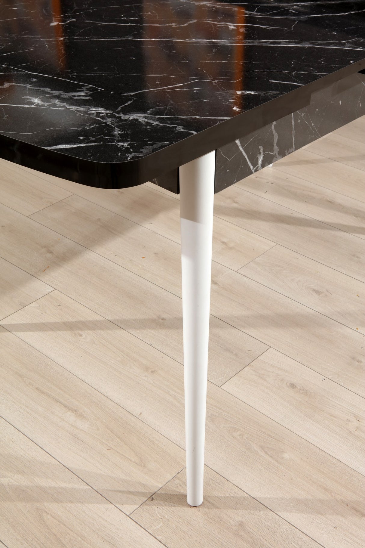 Masă dining extensibilă Bendir, Negru - Alb, 132x77x79 cm