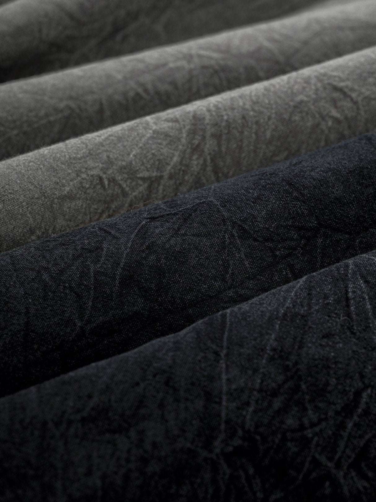 Set lenjerie de pat dublă Crash, Diverse culori, 240x260 cm - Negru | SKU: 129CTN6603 | Set lenjerie de pat dublă Crash, 240x260 cm, varianta Negru, produs pentru amenajarea locuinței, disponibil online în România la CasaMob