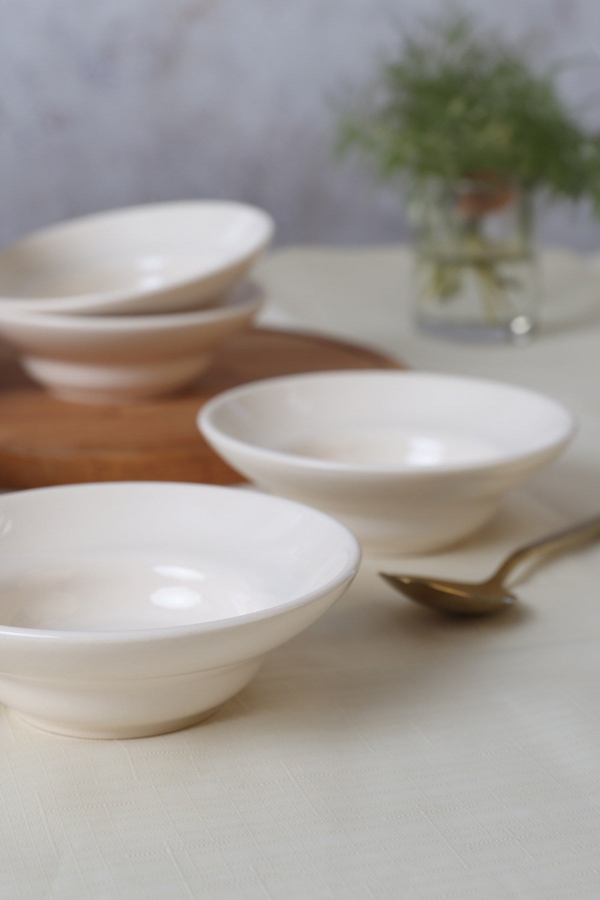 Set de boluri 6 bucăți X00018616, Crem