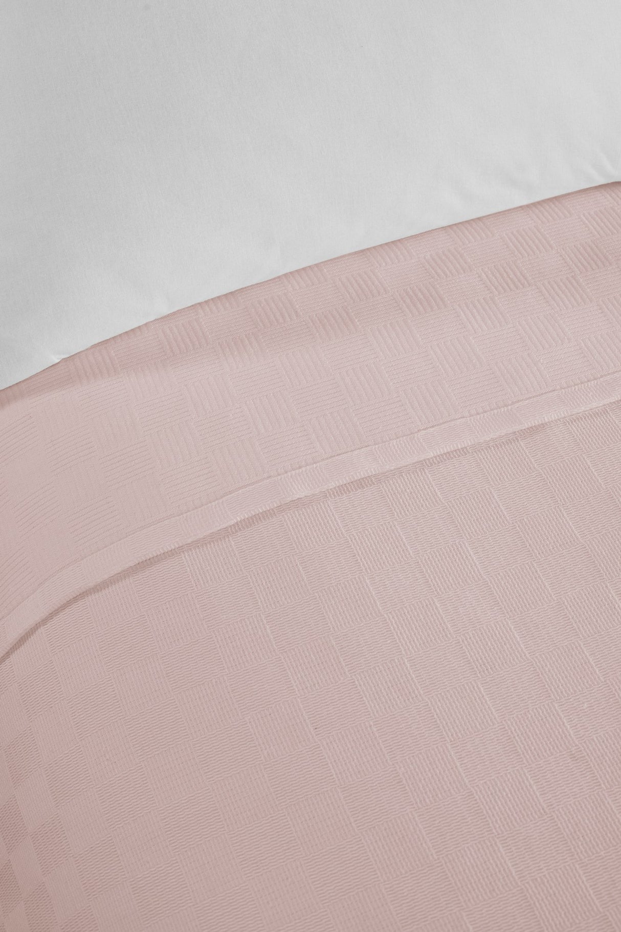 Cuvertură Plain, Diverse culori, 200x230 cm - Roz deschis | SKU: 315CFB2211 | Cuvertură Plain, 200x230 cm, varianta Roz deschis, produs pentru amenajarea locuinței, disponibil online în România la CasaMob