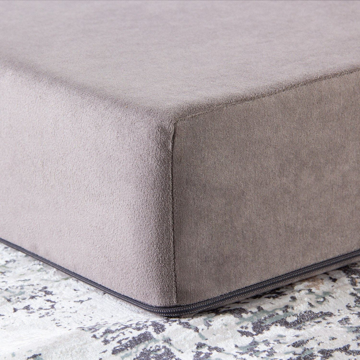 Canapea extensibilă 2 locuri Magic, Diverse culori, 120x82x57 cm - Gri deschis | SKU: 363SLD1115 | Canapea extensibilă 2 locuri Magic, 120x82x57 cm, varianta Gri deschis, produs pentru amenajarea locuinței, disponibil online în România la CasaMob