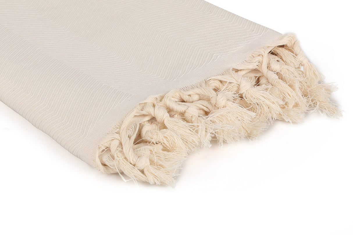 Cuvertură HN v2, Diverse culori, 130x170 cm - Ecru | SKU: 372VDN1732 | Cuvertură HN v2, 130x170 cm, varianta Ecru, produs pentru amenajarea locuinței, disponibil online în România la CasaMob