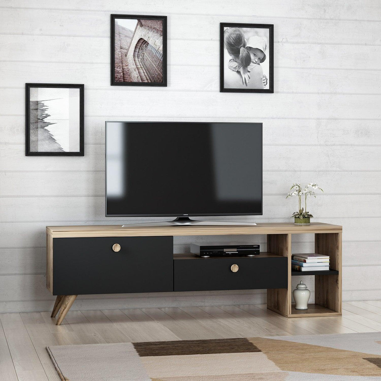 Comodă TV Parion, Diverse culori, 150x35x47 cm - Negru - Stejar | SKU: 382NRC1107 | Comodă TV Parion, 150x35x47 cm, varianta Negru - Stejar, produs pentru amenajarea locuinței, disponibil online în România la CasaMob