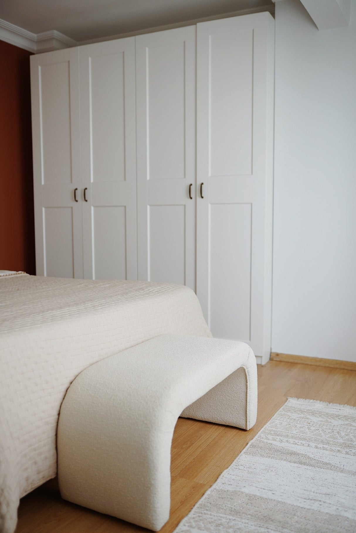 Taburet Nu Bench, Diverse culori, 106x46x45 cm - Alb | SKU: 383EVN1121 | Taburet Nu Bench, 106x46x45 cm, varianta Alb, produs pentru amenajarea locuinței, disponibil online în România la CasaMob