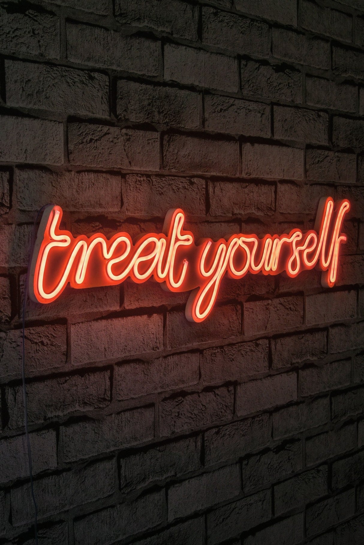 Lampă neon Treat Yourself, Diverse culori, 71x20x2 cm - Roșu | SKU: 395NGR1742 | Lampă neon Treat Yourself, 71x20x2 cm, varianta Roșu, produs pentru amenajarea locuinței, disponibil online în România la CasaMob