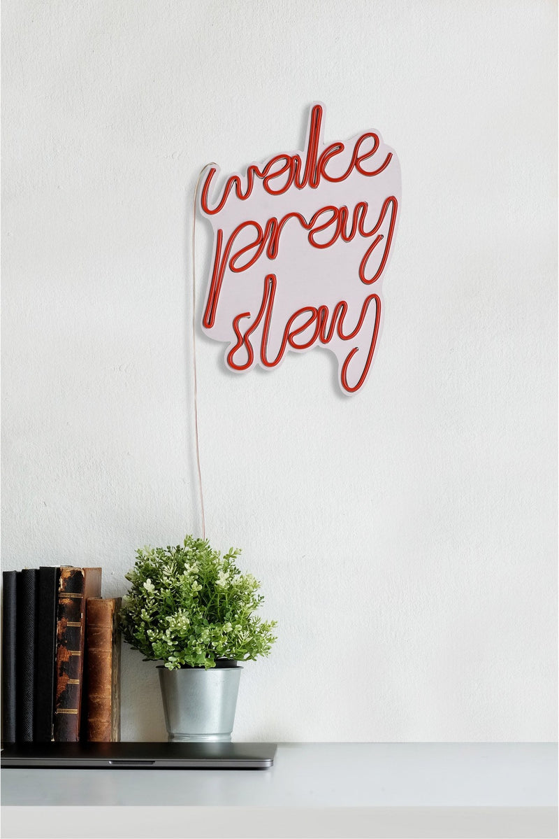Roșu | SKU: 395NGR1747 | Lampă neon Wake Pray Slay, 26x38x2 cm, varianta Roșu, produs pentru amenajarea locuinței, disponibil online în România la CasaMob