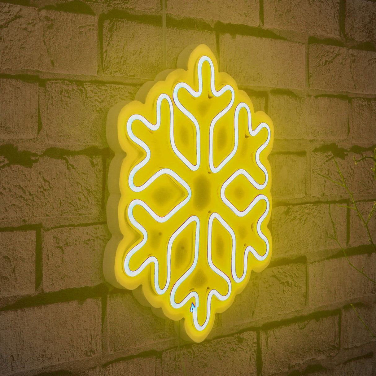 Lampă neon Snowflake, Diverse culori, 30x26x2 cm - Galben | SKU: 395NGR1961 | Lampă neon Snowflake, 30x26x2 cm, varianta Galben, produs pentru amenajarea locuinței, disponibil online în România la CasaMob