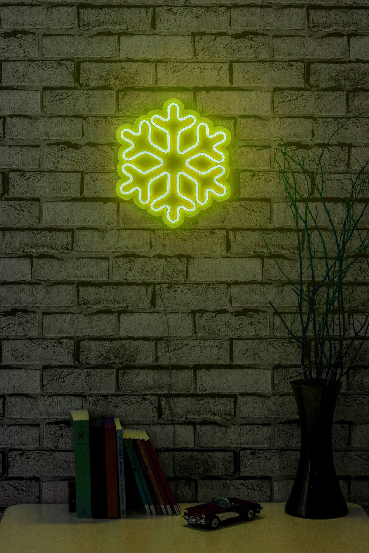 Lampă neon Snowflake, Diverse culori, 30x26x2 cm - Galben | SKU: 395NGR1961 | Lampă neon Snowflake, 30x26x2 cm, varianta Galben, produs pentru amenajarea locuinței, disponibil online în România la CasaMob