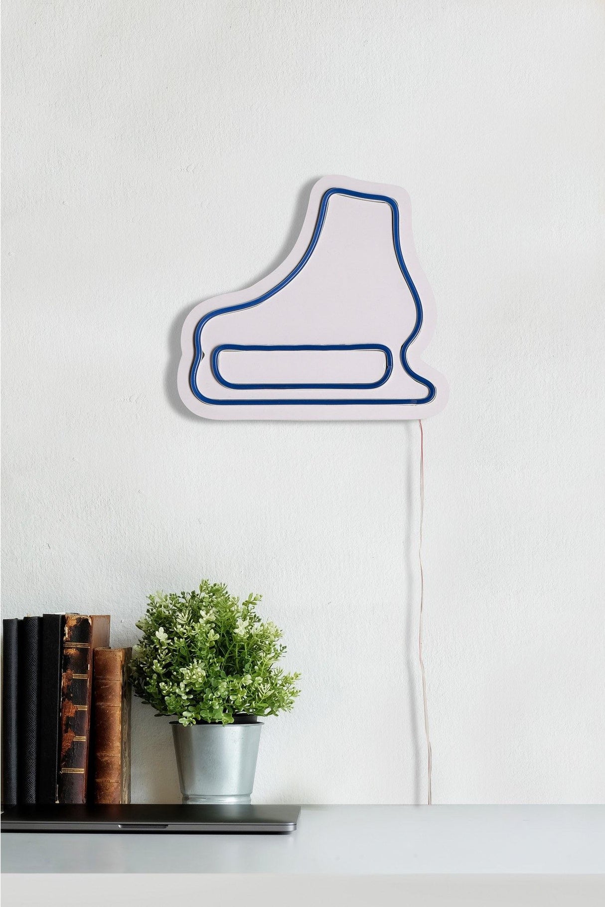 Lampă neon Ice-Skate, Diverse culori, 25x22x2 cm - Albastru | SKU: 395NGR1974 | Lampă neon Ice-Skate, 25x22x2 cm, varianta Albastru, produs pentru amenajarea locuinței, disponibil online în România la CasaMob
