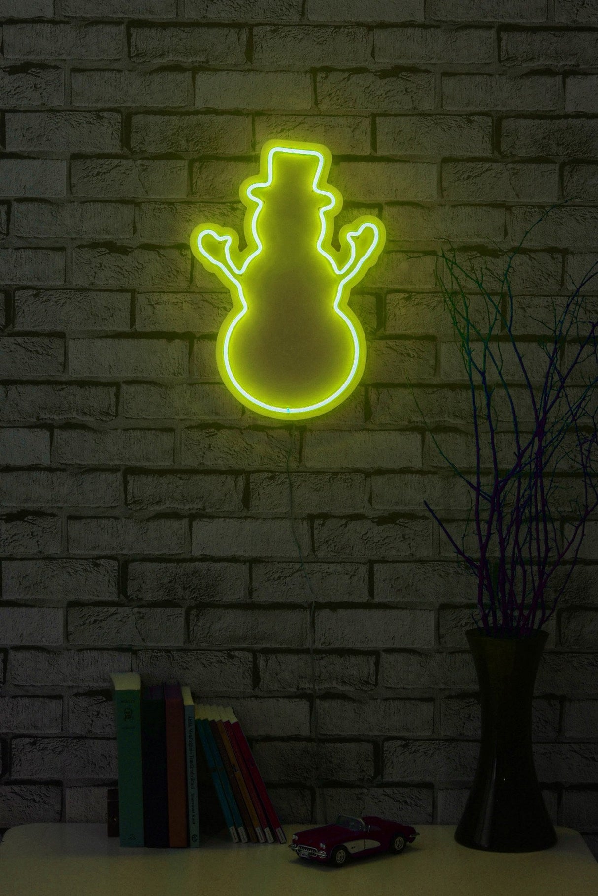 Lampă neon Snowman, Diverse culori, 18x35x2 cm - Galben | SKU: 395NGR1981 | Lampă neon Snowman, 18x35x2 cm, varianta Galben, produs pentru amenajarea locuinței, disponibil online în România la CasaMob