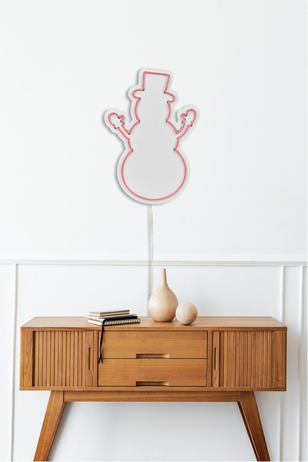 Lampă neon Snowman, Diverse culori, 18x35x2 cm - Roz | SKU: 395NGR1982 | Lampă neon Snowman, 18x35x2 cm, varianta Roz, produs pentru amenajarea locuinței, disponibil online în România la CasaMob
