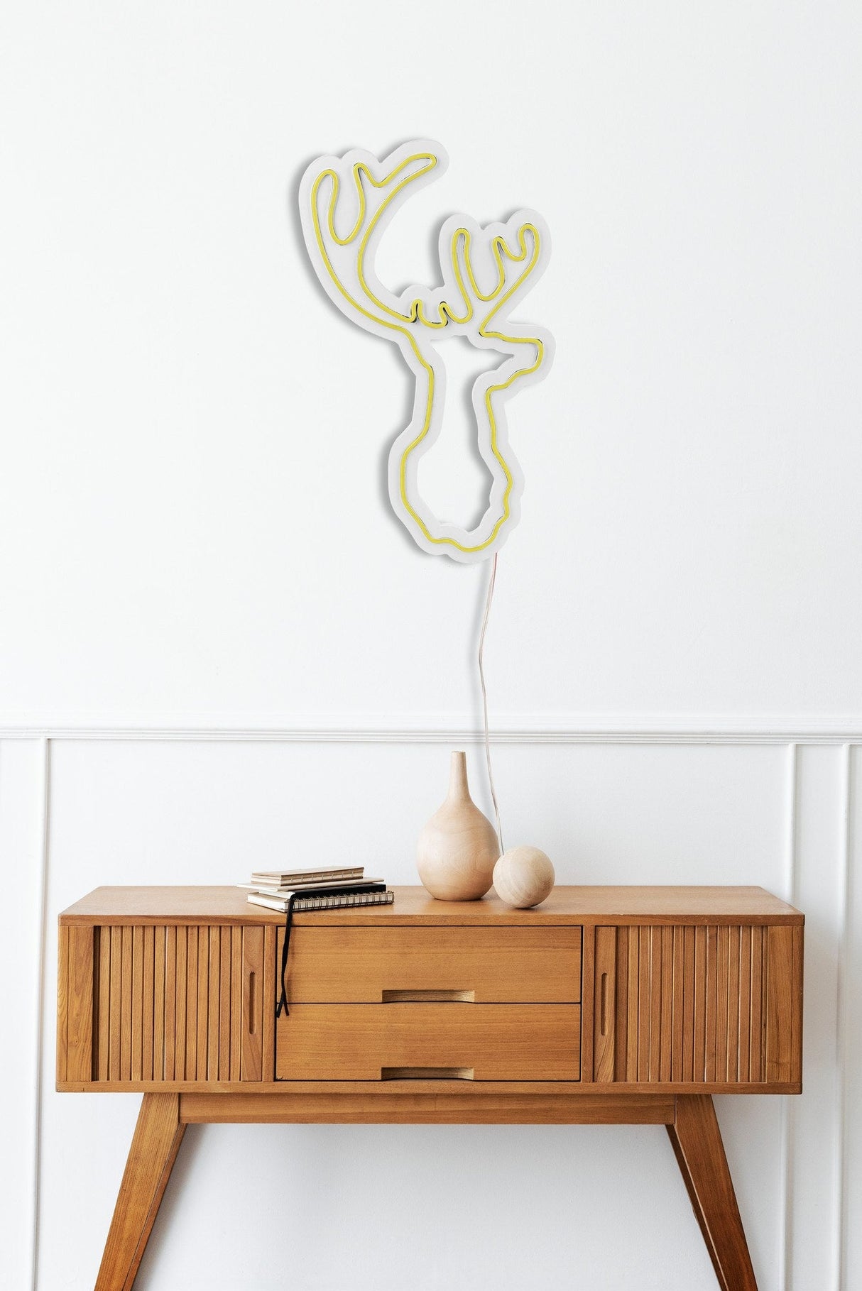 Lampă neon Deer, Diverse culori, 21x34x2 cm - Galben | SKU: 395NGR1986 | Lampă neon Deer, 21x34x2 cm, varianta Galben, produs pentru amenajarea locuinței, disponibil online în România la CasaMob