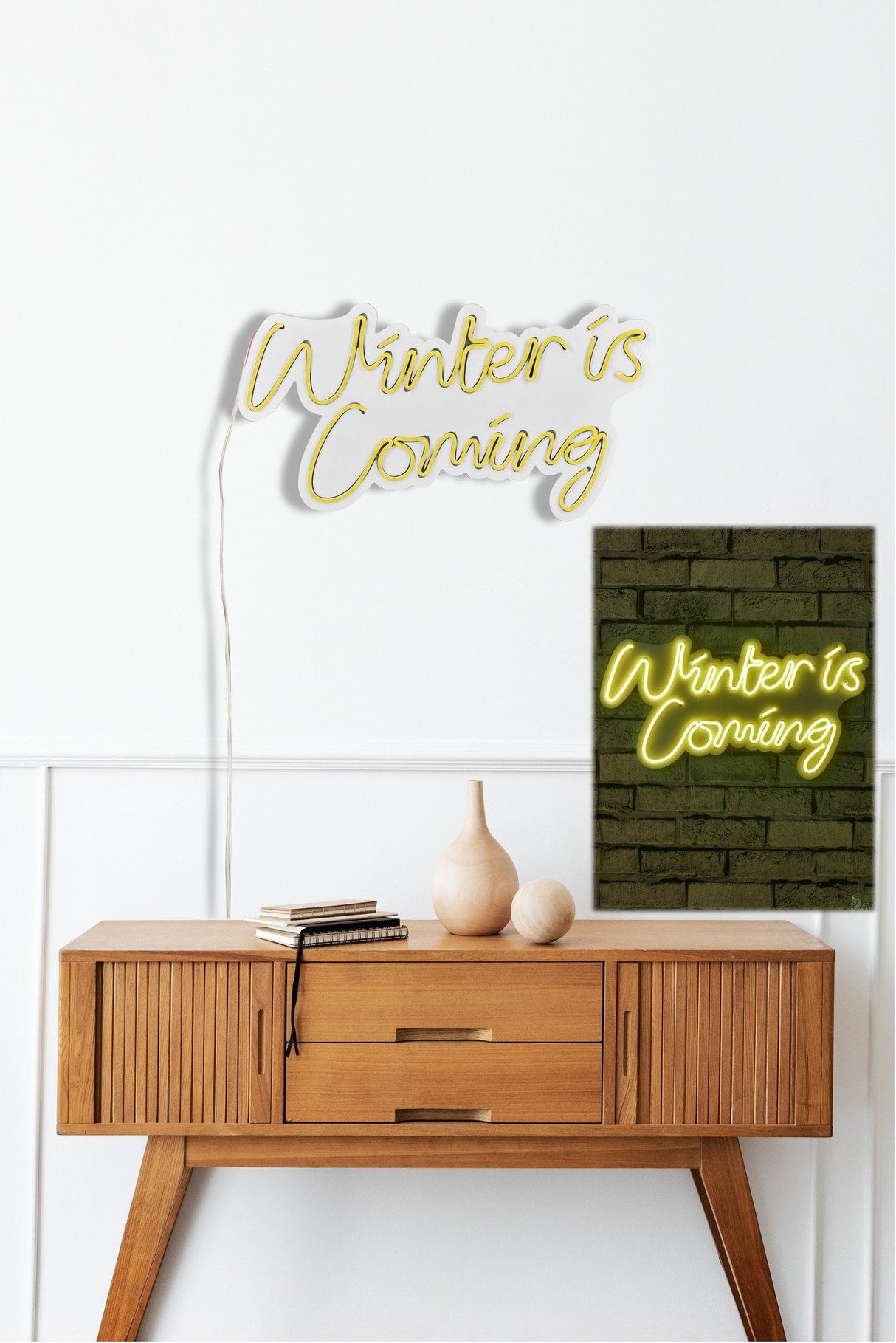 Lampă neon Winter is Coming, Diverse culori, 52x28x2 cm - Galben | SKU: 395NGR2099 | Lampă neon Winter is Coming, 52x28x2 cm, varianta Galben, produs pentru amenajarea locuinței, disponibil online în România la CasaMob