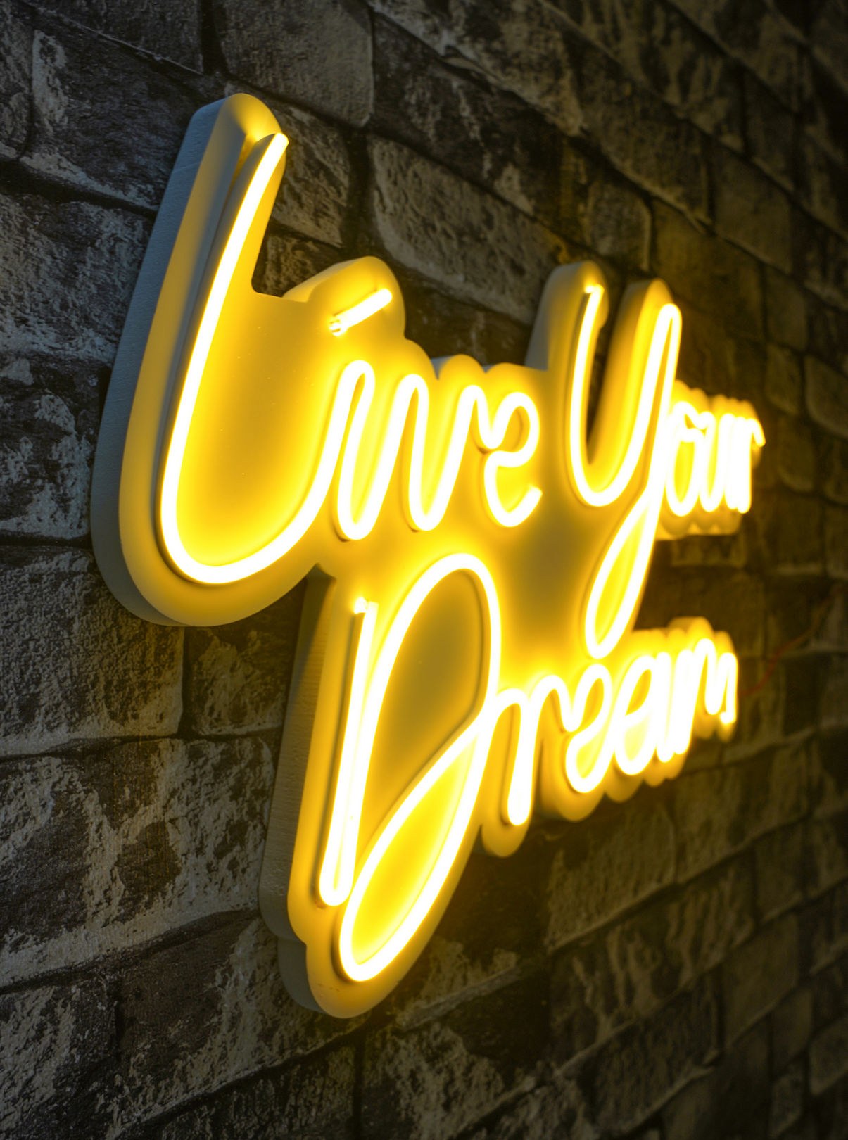 Lampă neon Live Your Dream, Diverse culori, 30x53x2 cm - Galben | SKU: 395NGR2130 | Lampă neon Live Your Dream, 30x53x2 cm, varianta Galben, produs pentru amenajarea locuinței, disponibil online în România la CasaMob