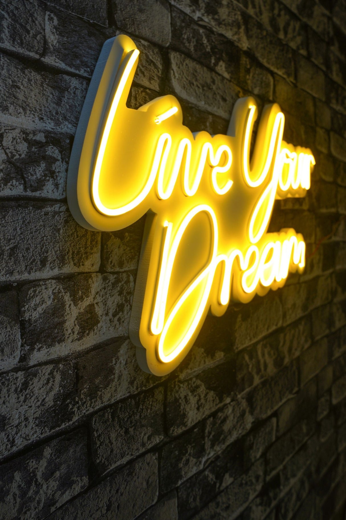 Lampă neon Live Your Dream, Diverse culori, 30x53x2 cm - Galben | SKU: 395NGR2130 | Lampă neon Live Your Dream, 30x53x2 cm, varianta Galben, produs pentru amenajarea locuinței, disponibil online în România la CasaMob
