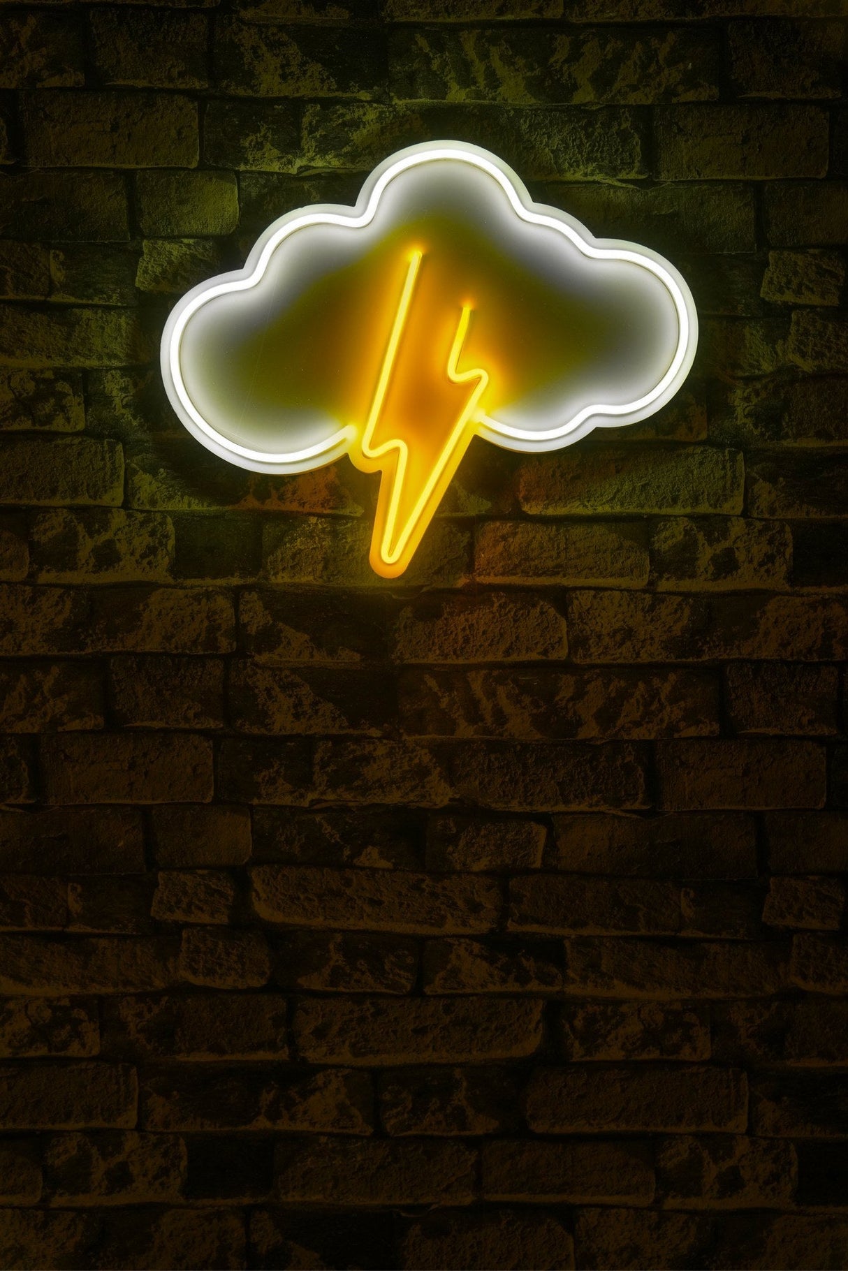 Lampă neon Thunder Storm, Diverse culori, Diverse dimensiuni - Alb - Galben - 45x35x2 cm | SKU: 395NGR2241 | Lampă neon Thunder Storm, varianta Alb - Galben - 45x35x2 cm, produs pentru amenajarea locuinței, disponibil online în România la CasaMob