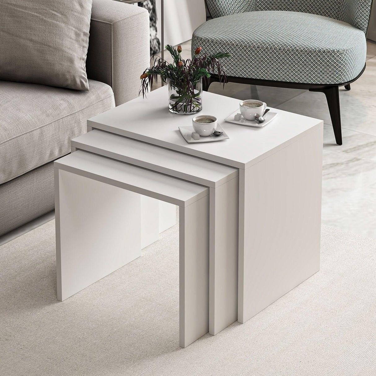 Set 3 măsuțe de cafea Alya, Diverse culori, 55x40x47 cm - Alb | SKU: 506MNR1214 | Set 3 măsuțe de cafea Alya, 55x40x47 cm, varianta Alb, produs pentru amenajarea locuinței, disponibil online în România la CasaMob