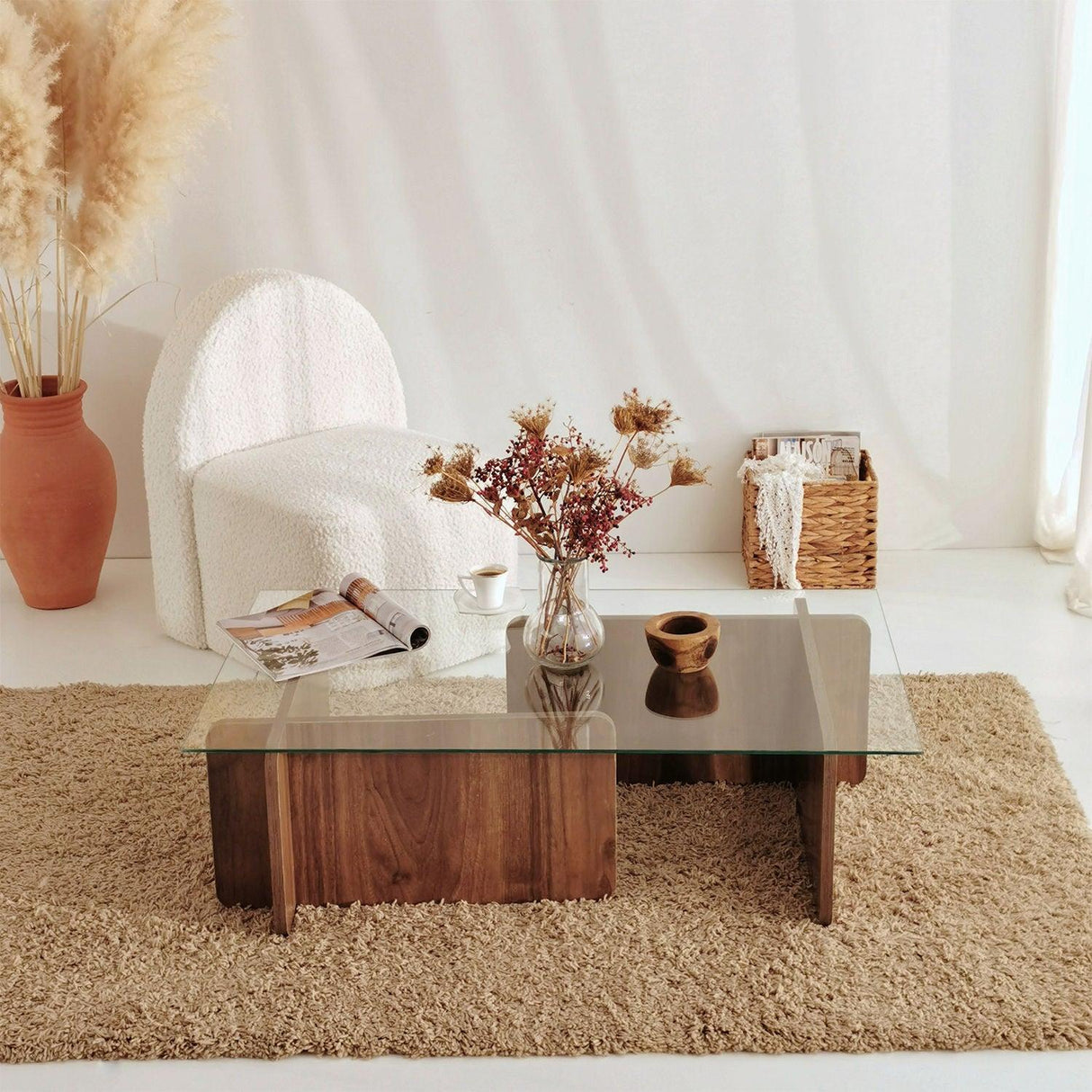 Măsuță de cafea Escape, Diverse culori, Diverse dimensiuni - Nuc - 105x65x30 cm | SKU: 552NOS2232 | Măsuță de cafea Escape, varianta Nuc - 105x65x30 cm, produs pentru amenajarea locuinței, disponibil online în România la CasaMob