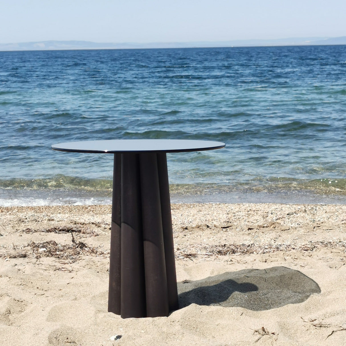 Măsuță de cafea Thales, Diverse culori, 50x50x50 cm - Gri închis - Negru | SKU: 552NOS2398 | Măsuță de cafea Thales, 50x50x50 cm, varianta Gri închis - Negru, produs pentru amenajarea locuinței, disponibil online în România la CasaMob
