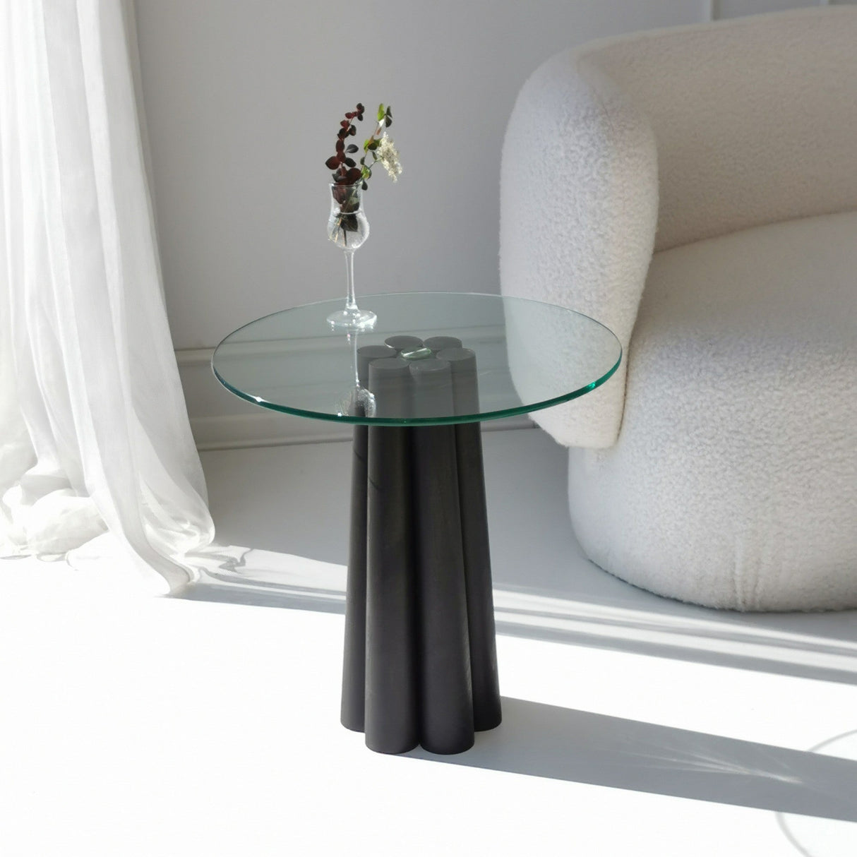 Măsuță de cafea Thales, Diverse culori, 50x50x50 cm - Transparent - Negru | SKU: 552NOS2401 | Măsuță de cafea Thales, 50x50x50 cm, varianta Transparent - Negru, produs pentru amenajarea locuinței, disponibil online în România la CasaMob