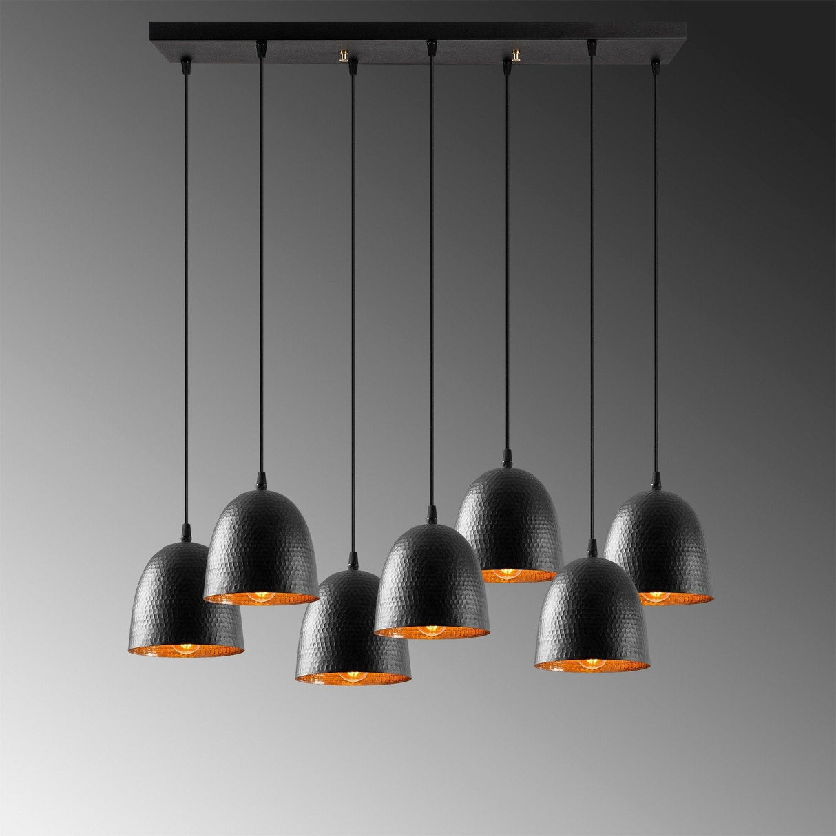 Lustra Sunspire, Negru