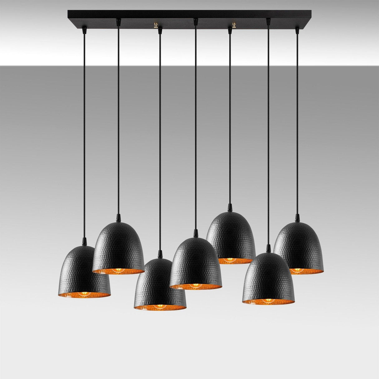 Lustra Sunspire, Negru
