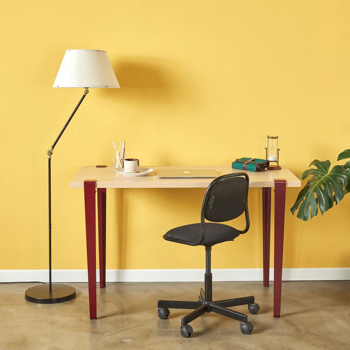 Birou Eridanos, Diverse culori, 120x60x75 cm - Lemn - Burgundy | SKU: 631LGG1160 | Birou Eridanos, 120x60x75 cm, varianta Lemn - Burgundy, produs pentru amenajarea locuinței, disponibil online în România la CasaMob
