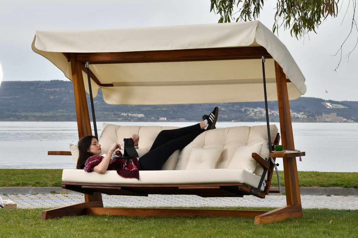 Balansoar de grădină Luna Deluxe 2600, Diverse culori, Diverse dimensiuni - Bej - 201x70x195 cm | SKU: 675SWG1113 | Balansoar de grădină Luna Deluxe 2600, varianta Bej - 201x70x195 cm, produs pentru amenajarea locuinței, disponibil online în România la CasaMob