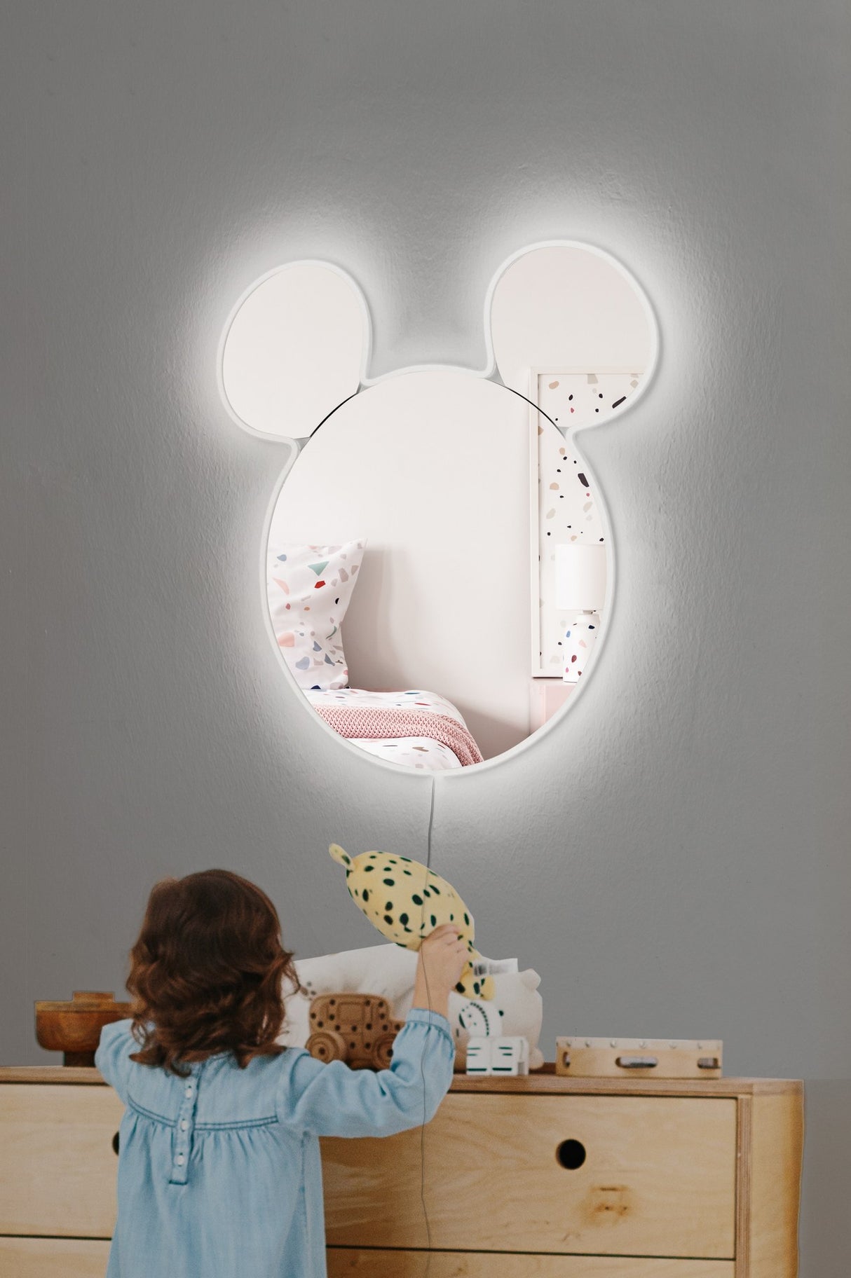 Oglindă decorativă cu LED Mickey Silver, Alb, 53x50 cm