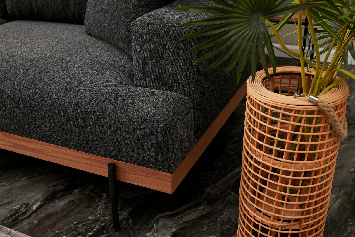 Canapea fixă 3 locuri Liva, Diverse culori, Diverse dimensiuni - Antracit - 227x94x76 cm | SKU: 825BLC2818 | Canapea fixă 3 locuri Liva, varianta Antracit - 227x94x76 cm, produs pentru amenajarea locuinței, disponibil online în România la CasaMob