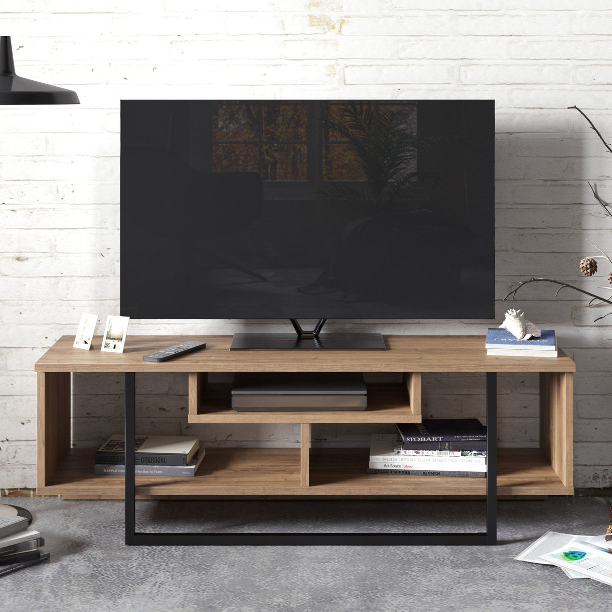 Comodă TV Asal (120), Diverse culori, 119x35x40 cm - Nuc - Negru | SKU: 875ZNA3047 | Comodă TV Asal (120), 119x35x40 cm, varianta Nuc - Negru, produs pentru amenajarea locuinței, disponibil online în România la CasaMob