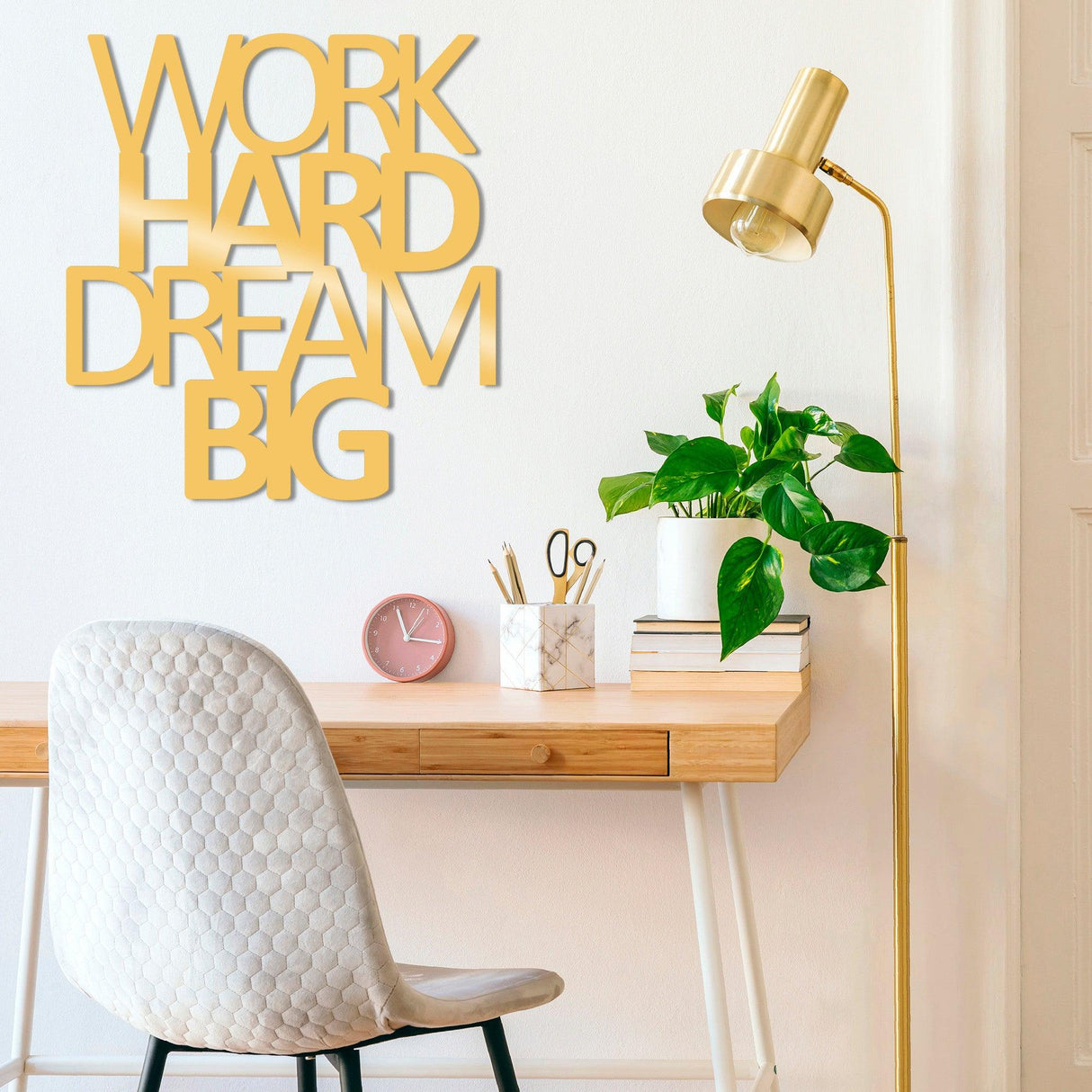 Decoratiune de perete Metal Work Hard Dream Big, 70x1x65 cm - Auriu, SKU 891TNL1105