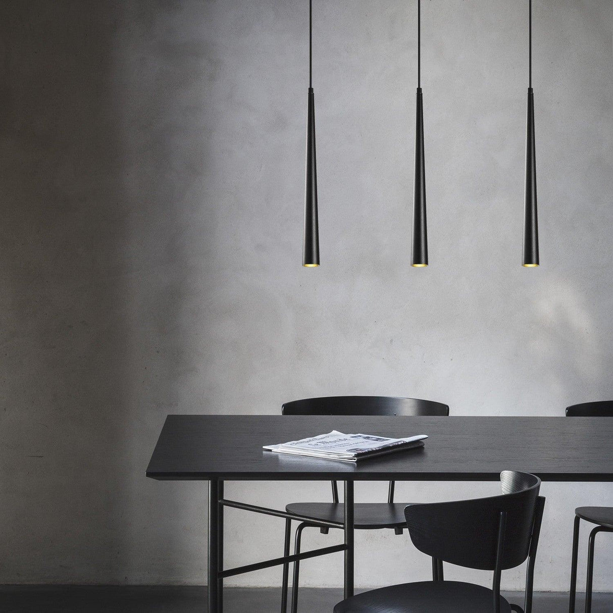 Lustra Intery Dark, Negru