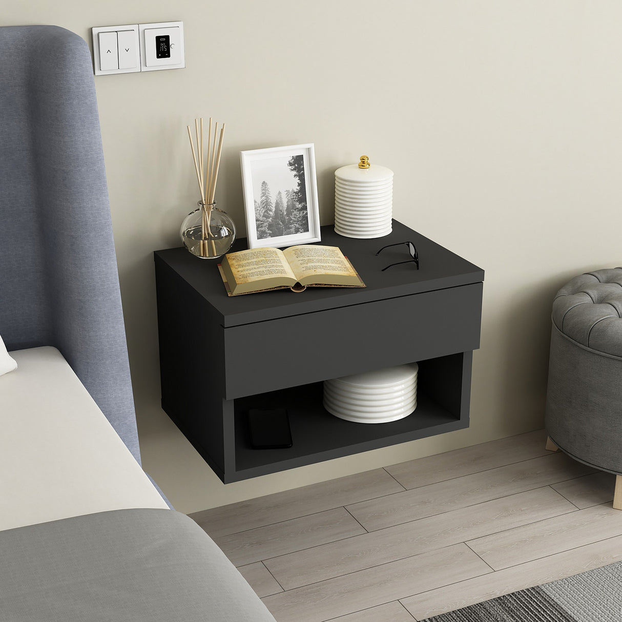 Noptieră Rıbes, Diverse culori, 45x32x29 cm - Antracit | SKU: 935CMN2405 | Noptieră Rıbes, 45x32x29 cm, varianta Antracit, produs pentru amenajarea locuinței, disponibil online în România la CasaMob
