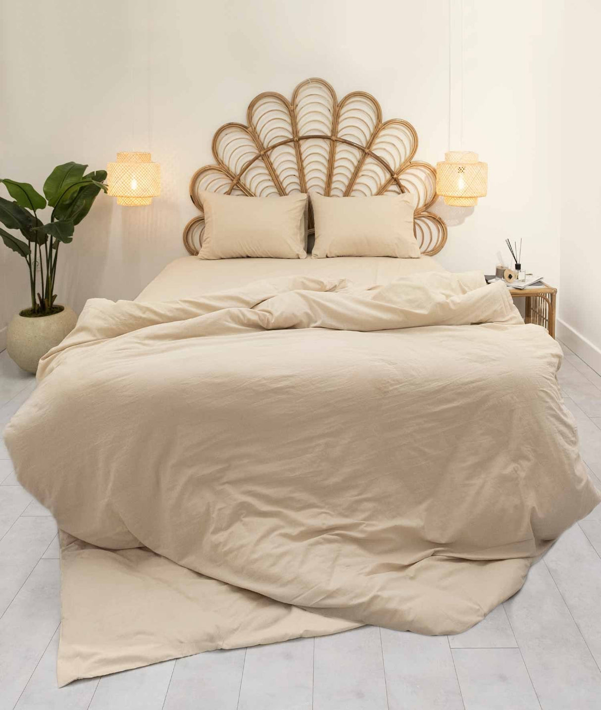 Set lenjerie de pat dublă Pacifico, Diverse culori, 200x220 cm - Bej | SKU: 962ELT2111 | Set lenjerie de pat dublă Pacifico, 200x220 cm, varianta Bej, produs pentru amenajarea locuinței, disponibil online în România la CasaMob