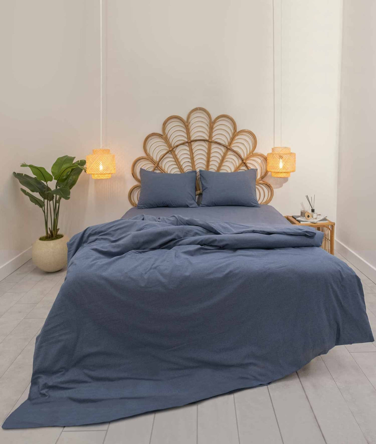 Set lenjerie de pat dublă Pacifico, Diverse culori, 200x220 cm - Bleumarin | SKU: 962ELT2112 | Set lenjerie de pat dublă Pacifico, 200x220 cm, varianta Bleumarin, produs pentru amenajarea locuinței, disponibil online în România la CasaMob