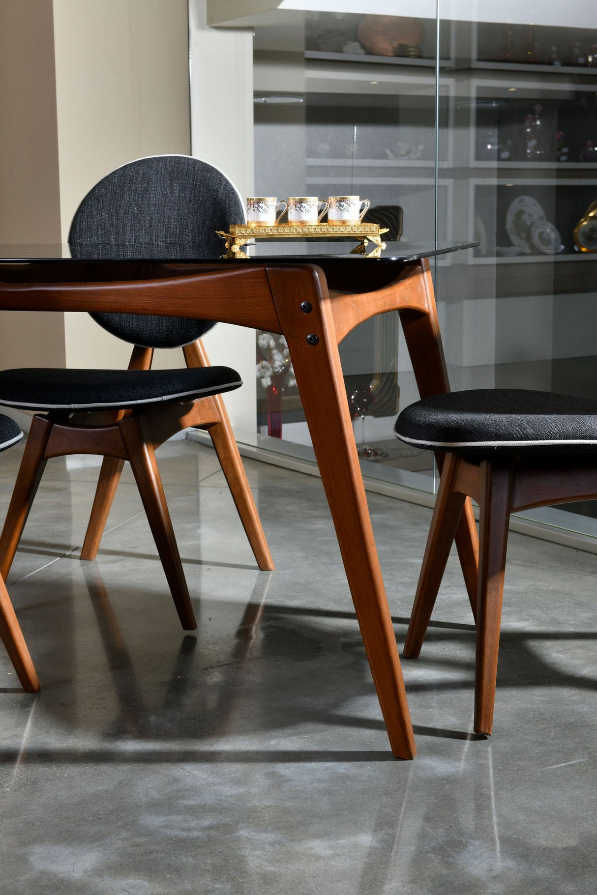 Set 2 scaune Touch v2, Diverse culori, 54x55x93 cm - Nuc - Antracit | SKU: 998VOW1114 | Set 2 scaune Touch v2, 54x55x93 cm, varianta Nuc - Antracit, produs pentru amenajarea locuinței, disponibil online în România la CasaMob