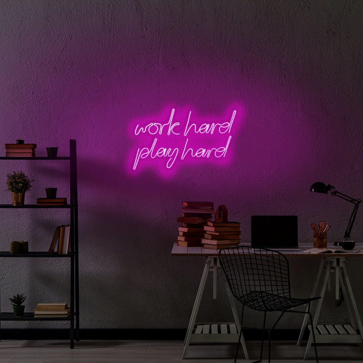 Aplica de Perete Neon Work Hard Play Hard, 55x36 cm - Roz