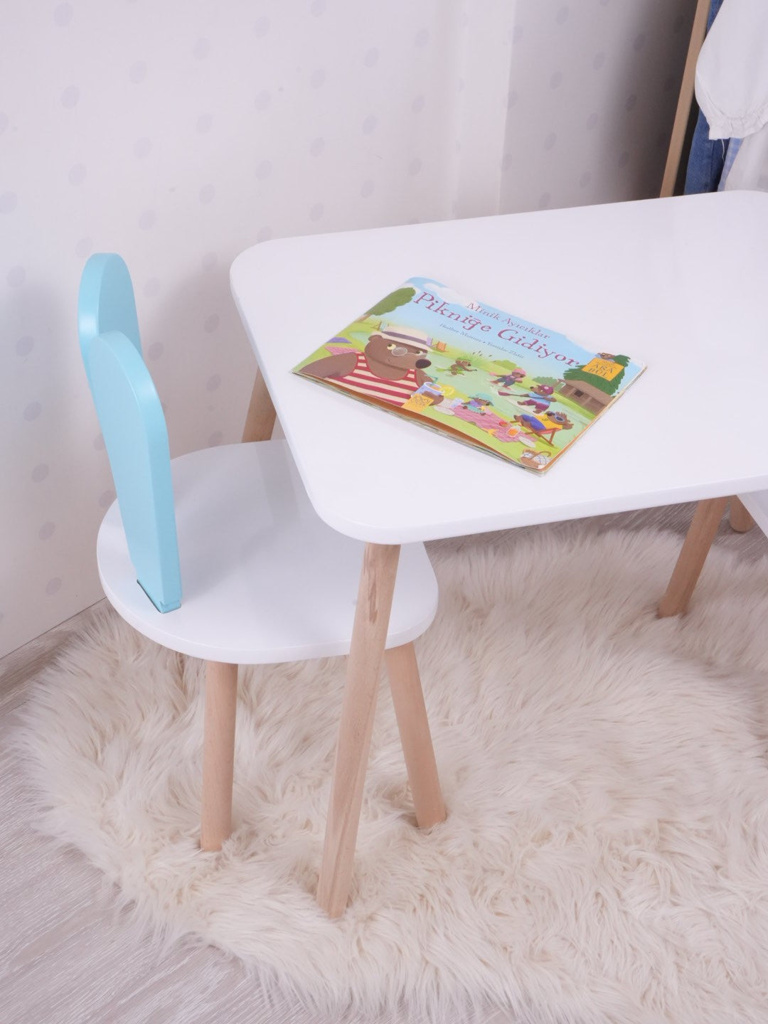 Set masa si scaun pentru copii Furniture Bunny One, 50x45x60 cm - Baby Blue White