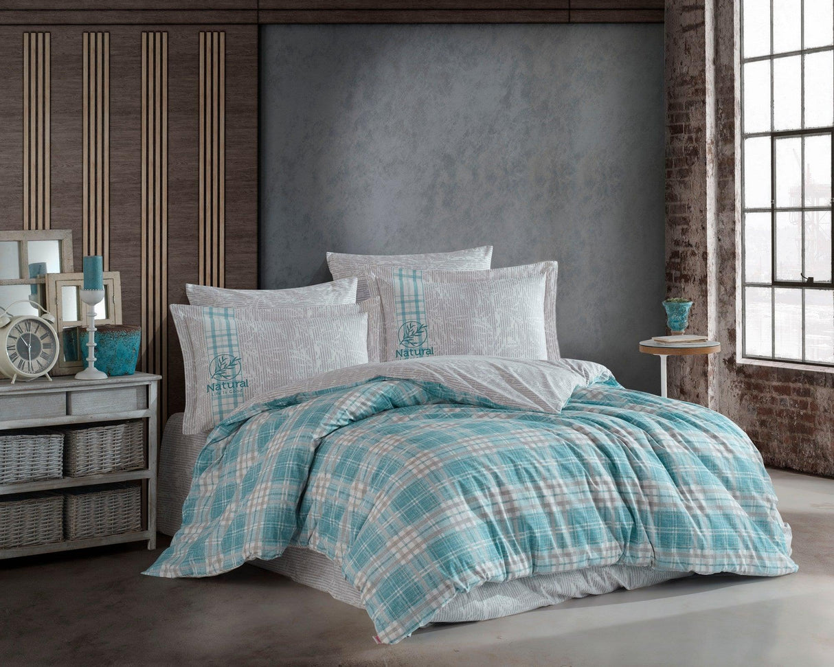 Set lenjerie de pat dublă Denim, Diverse culori, 240x260 cm - Turcoaz - Gri | SKU: 113HBY4850 | Set lenjerie de pat dublă Denim, 240x260 cm, varianta Turcoaz - Gri, produs pentru amenajarea locuinței, disponibil online în România la CasaMob