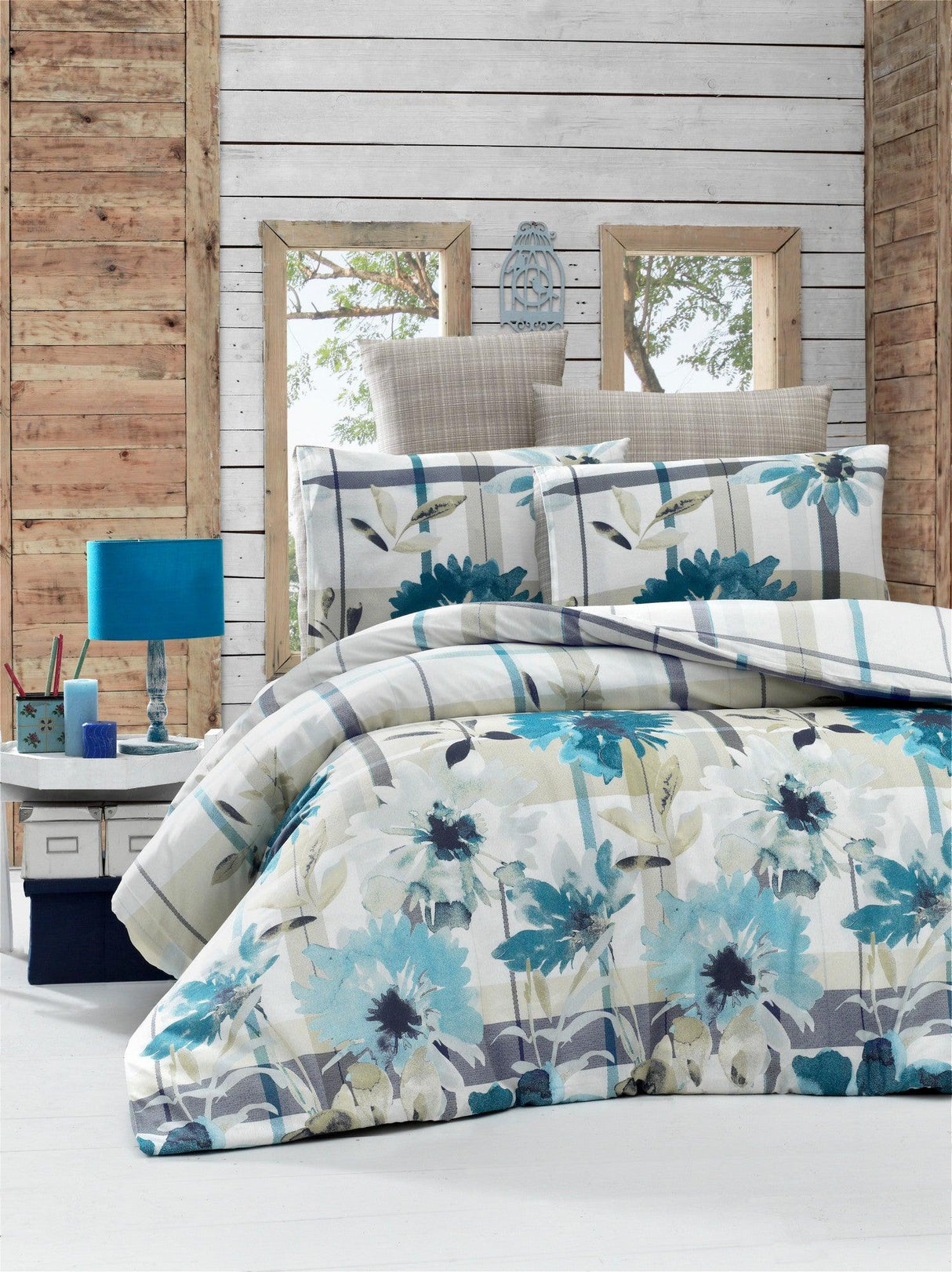 Set lenjerie de pat dublă Vanesa, Diverse culori, 220x240 cm - Albastru - Verde măsliniu - Gri | SKU: 121VCT2633 | Set lenjerie de pat dublă Vanesa, 220x240 cm, varianta Albastru - Verde măsliniu - Gri, produs pentru amenajarea locuinței, disponibil online în România la CasaMob