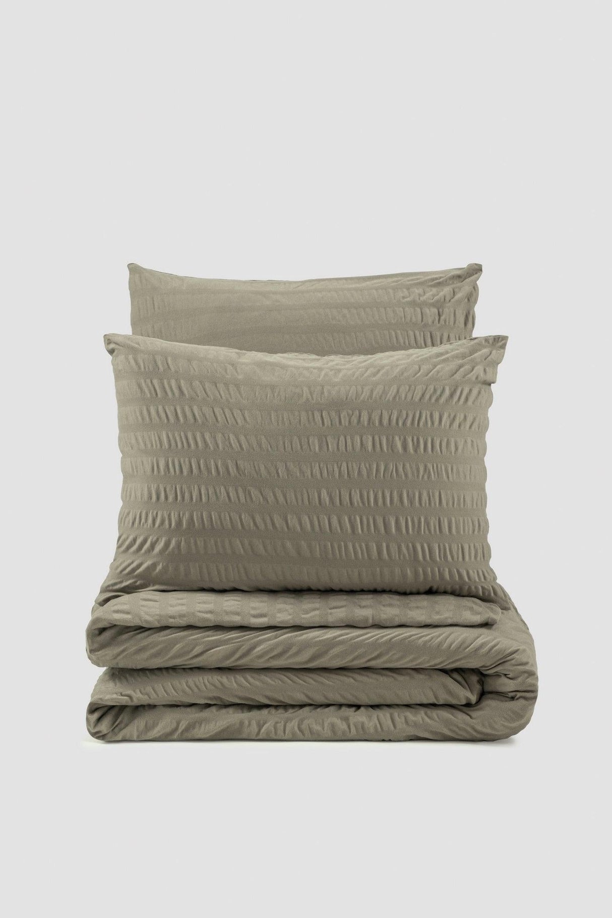 Set lenjerie de pat dublă Crepe, Diverse culori, 200x220 cm - Mink | SKU: 129CTN2864 | Set lenjerie de pat dublă Crepe, 200x220 cm, varianta Mink, produs pentru amenajarea locuinței, disponibil online în România la CasaMob