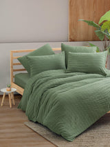 Set lenjerie de pat dublă Crepe, Diverse culori, 200x220 cm - Verde | SKU: 129CTN2865 | Set lenjerie de pat dublă Crepe, 200x220 cm, varianta Verde, produs pentru amenajarea locuinței, disponibil online în România la CasaMob