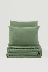 Set lenjerie de pat dublă Crepe, Diverse culori, 200x220 cm - Verde | SKU: 129CTN2865 | Set lenjerie de pat dublă Crepe, 200x220 cm, varianta Verde, produs pentru amenajarea locuinței, disponibil online în România la CasaMob