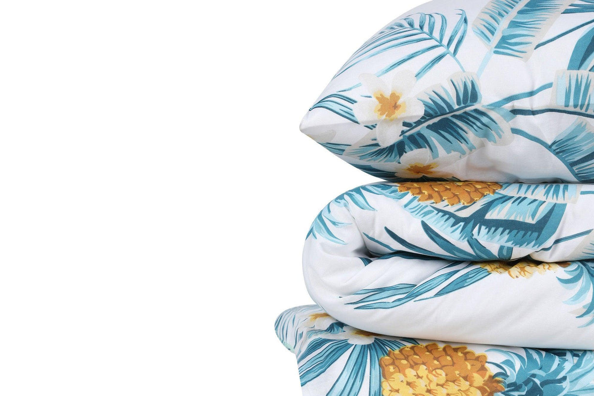 Set Lenjerie Custom Ananas, Alb - Verde - Galben, Diverse configurații, Diverse dimensiuni - 220x240 cm - 4 bucăți | SKU: 143EPJ1903 | Set Lenjerie Custom Ananas, Alb - Verde - Galben, varianta 220x240 cm - 4 bucăți, produs pentru amenajarea locuinței, disponibil online în România la CasaMob