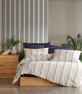 Set lenjerie de pat dublă Avva, Diverse culori, 200x220 cm - Albastru închis - Alb | SKU: 157SHS6457 | Set lenjerie de pat dublă Avva, 200x220 cm, varianta Albastru închis - Alb, produs pentru amenajarea locuinței, disponibil online în România la CasaMob