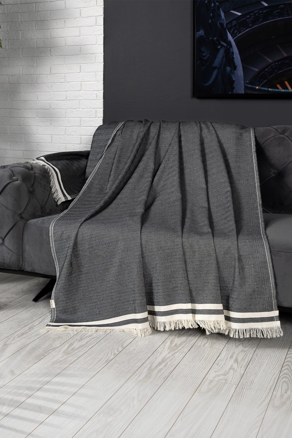 Cuvertură Alinda (170 x 230), Diverse culori, 170x230 cm - Antracit | SKU: 194DCH1947 | Cuvertură Alinda (170 x 230), 170x230 cm, varianta Antracit, produs pentru amenajarea locuinței, disponibil online în România la CasaMob
