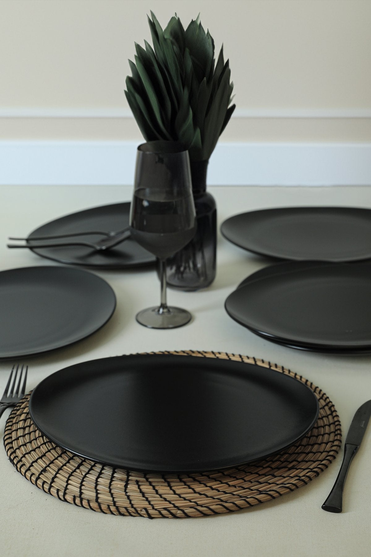 Set de farfurii 6 bucăți X0001613400000000000000000, Matte black