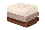 Set prosoape de baie 402, Diverse culori, Diverse configurații, Diverse dimensiuni - Crem - Maro deschis - Maro închis - 50x90 cm - 3 bucăți | SKU: 355BHP2304 | Set prosoape de baie 402, varianta Crem - Maro deschis - Maro închis - 50x90 cm - 3 bucăți, produs pentru amenajarea locuinței, disponibil online în România la CasaMob