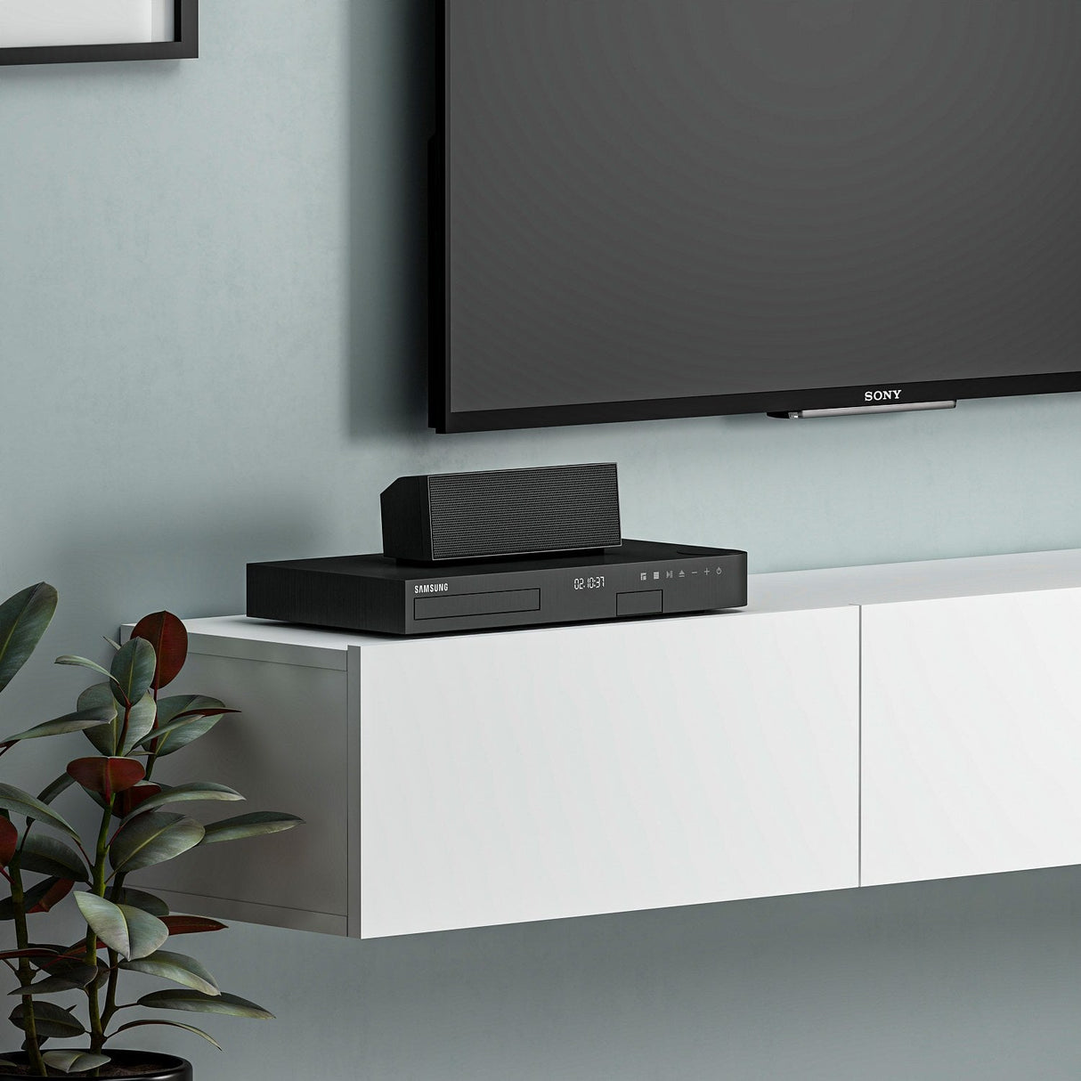 Comodă TV Terra, Diverse culori, 180x31x26 cm - Alb | SKU: 382NRC1509 | Comodă TV Terra, 180x31x26 cm, varianta Alb, produs pentru amenajarea locuinței, disponibil online în România la CasaMob